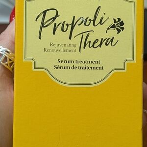 Rejuvenating Serum Treatment - Yellow